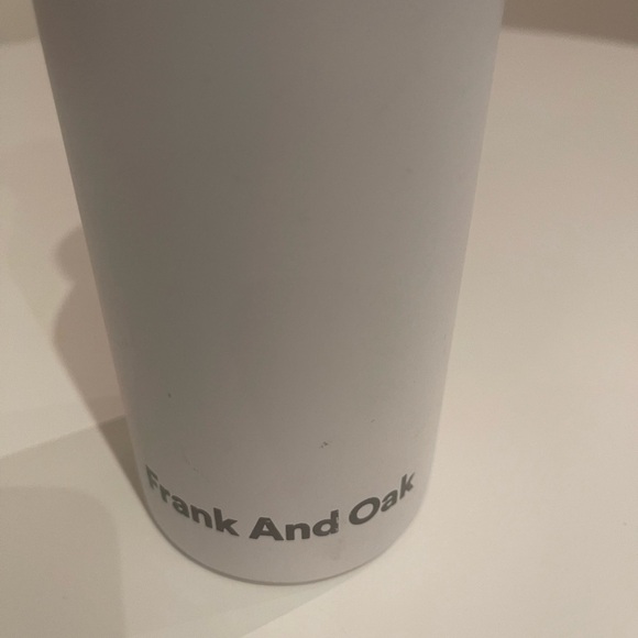 frank& oak water bottle - Picture 2 of 5
